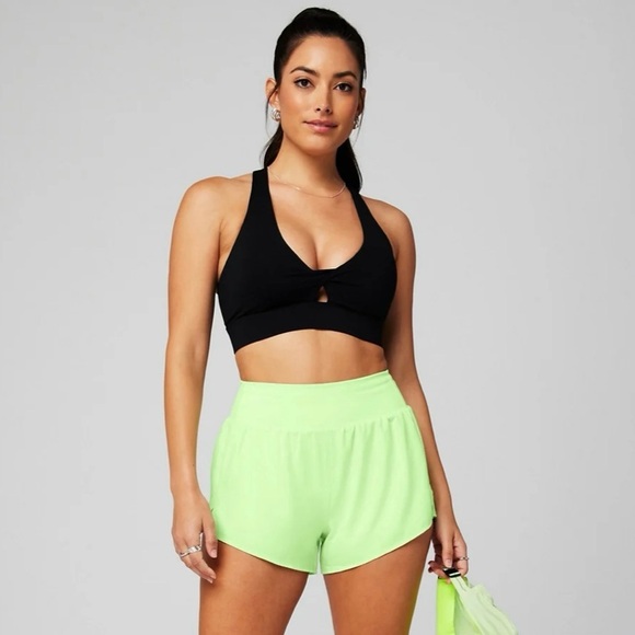 Oasis Twist Medium Impact Sports Bra - Picture 3 of 6